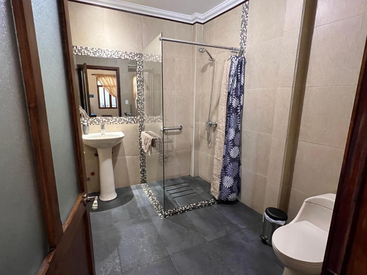 Casa Hibiscus Boutique Hotel Куенка Екстериор снимка