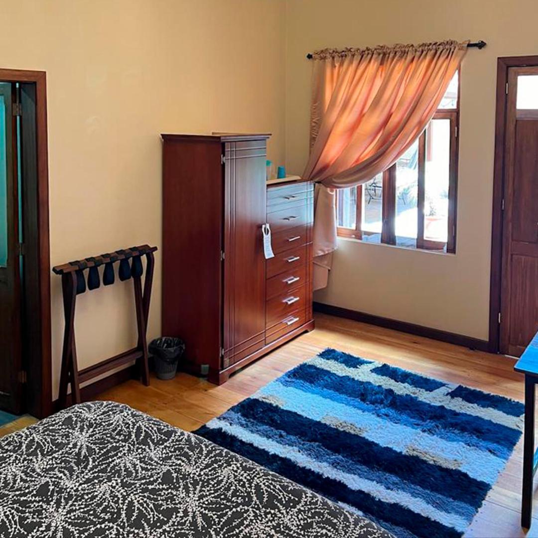 Casa Hibiscus Boutique Hotel Куенка Екстериор снимка