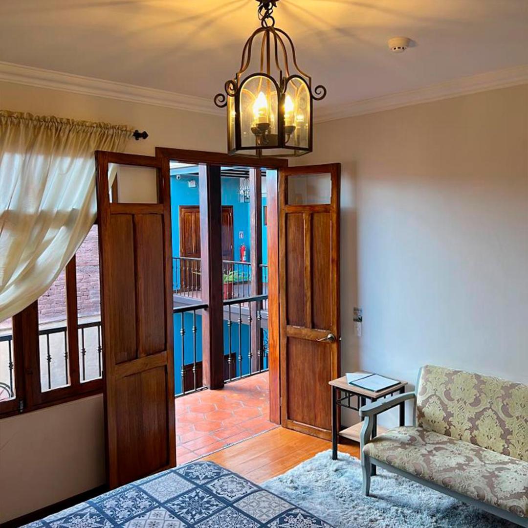 Casa Hibiscus Boutique Hotel Куенка Екстериор снимка