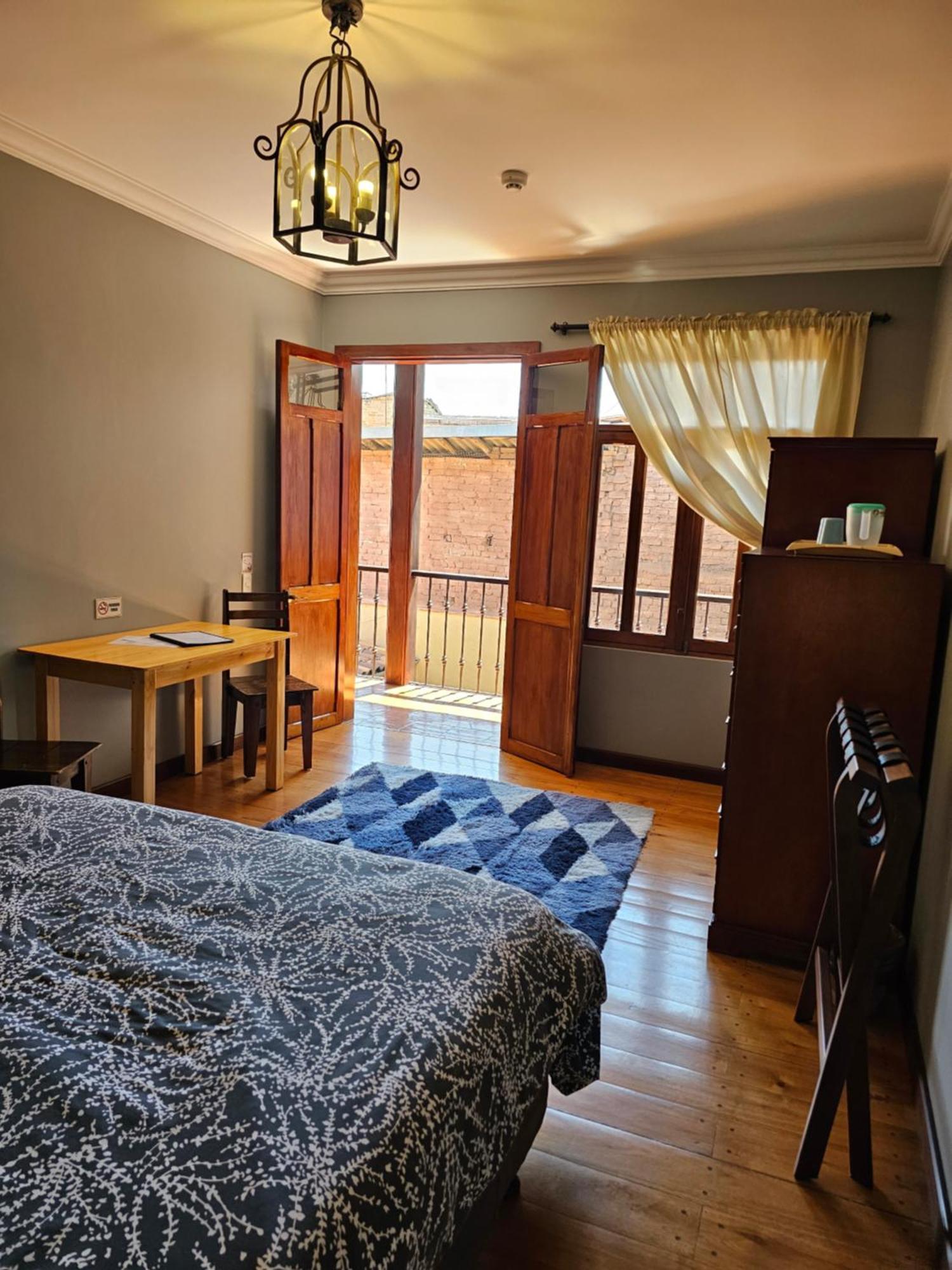 Casa Hibiscus Boutique Hotel Куенка Екстериор снимка