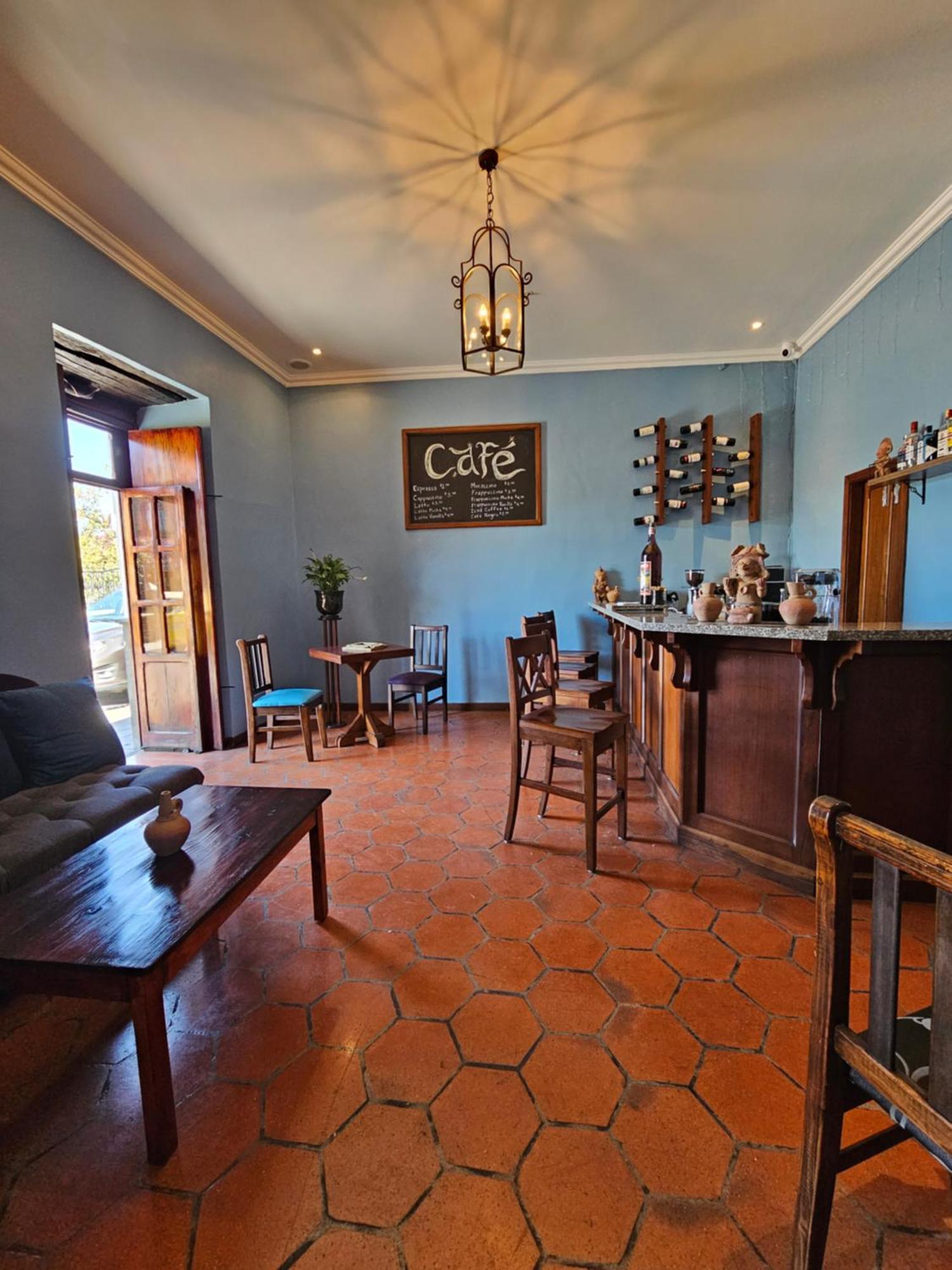 Casa Hibiscus Boutique Hotel Куенка Екстериор снимка